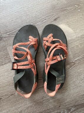 Chaco Women’s - Coral/Gray